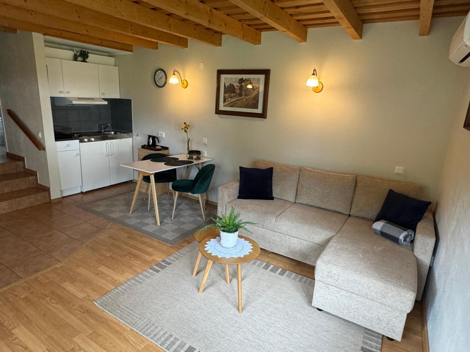 Kaesmu Merekalda Apartments - Adults Only Room photo